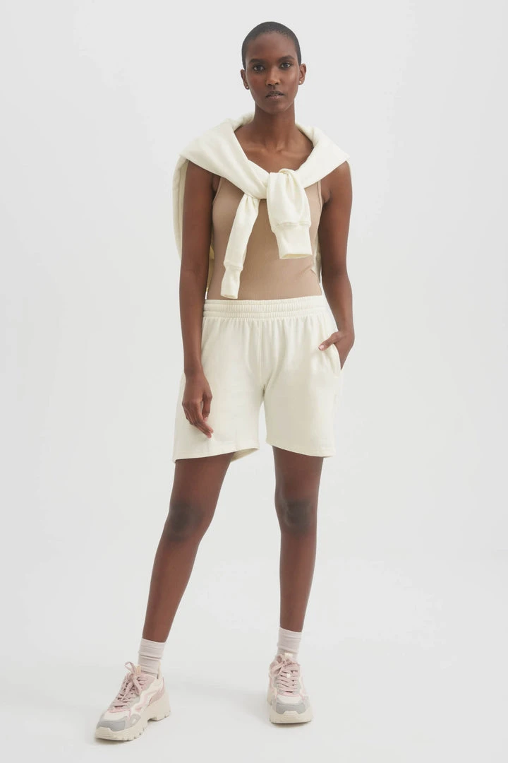 Toboggan Canada UNISEX LUXE FLEECE SWEAT SHORTS - OFF WHITE