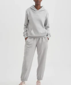 Toboggan Canada Luxe Fleece UNISEX LUXE SWEATPANTS - GREY