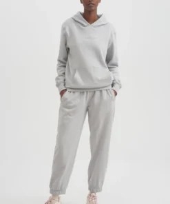 Toboggan Canada UNISEX LUXE FLEECE HOODIE - GREY